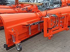 KMZ Schneepflug, Schneeschild 2,6m, ab sofort, mit Federsicherung, V-Typ, 2 Raeder