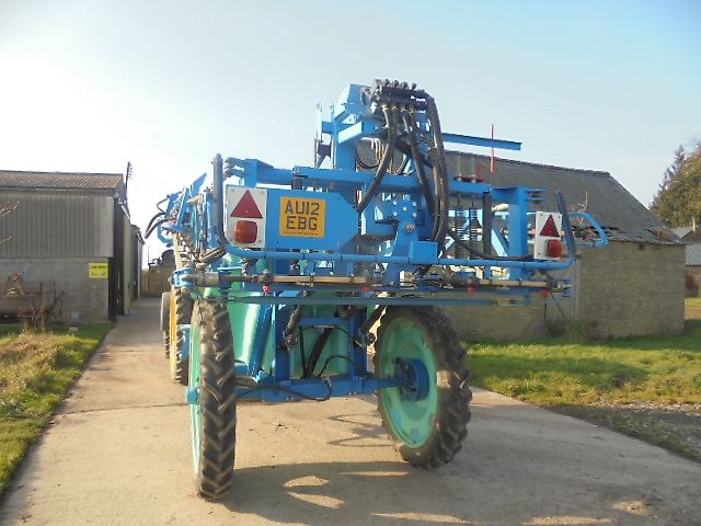Berthoud Sprinter 25 - 26 trailed sprayer
