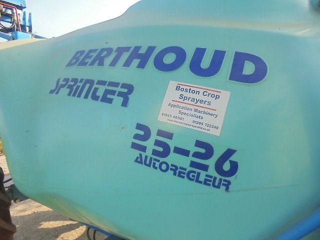 Berthoud Sprinter 25 - 26 trailed sprayer