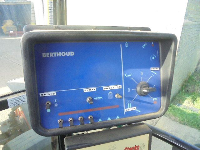 Berthoud Sprinter 25 - 26 trailed sprayer