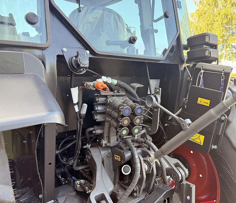 Claas AXOS 240 Advanced + MX A106