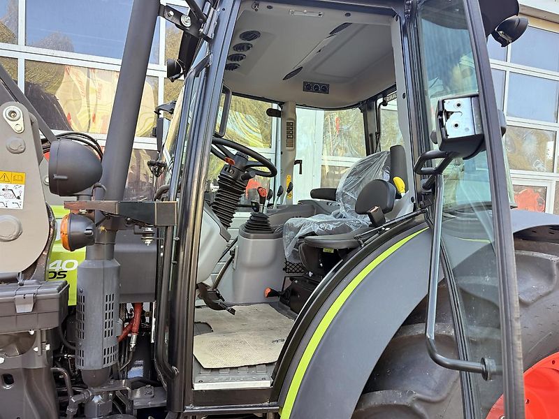 Claas AXOS 240 Advanced + MX A106