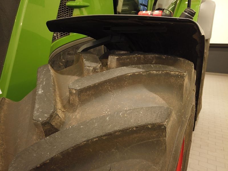 Fendt 828 VARIO S4 PROFI PLUS
