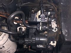 New Holland t6080 - t6090 Silnik pompa paliwa części (Części zamienne)