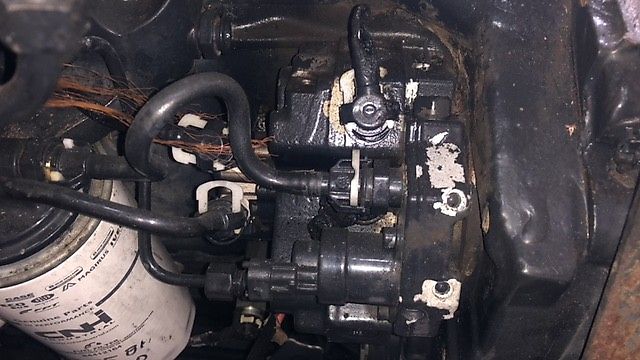 New Holland t6080 - t6090 Silnik pompa paliwa części (Części zamienne)