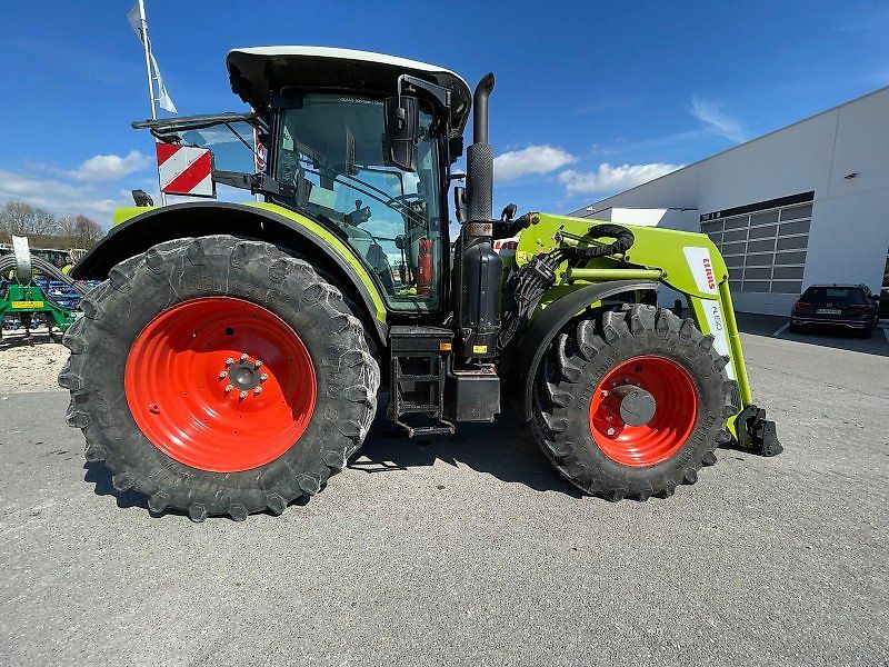 Claas Arion 650 CIS+ mit FL E-FARM Auktion