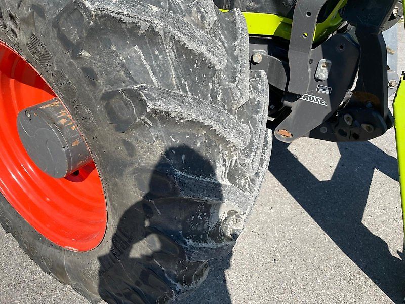 Claas Arion 650 CIS+ mit FL E-FARM Auktion