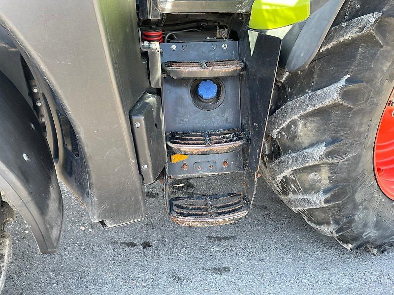 Claas Arion 650 CIS+ mit FL E-FARM Auktion