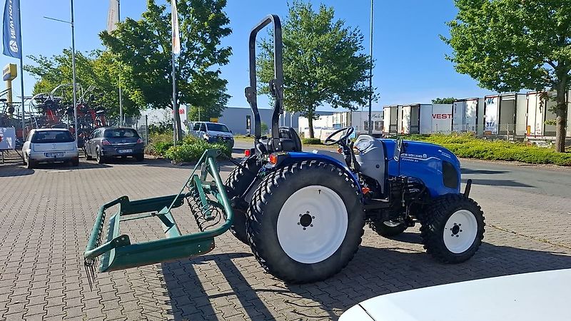 New Holland Boomer 50
