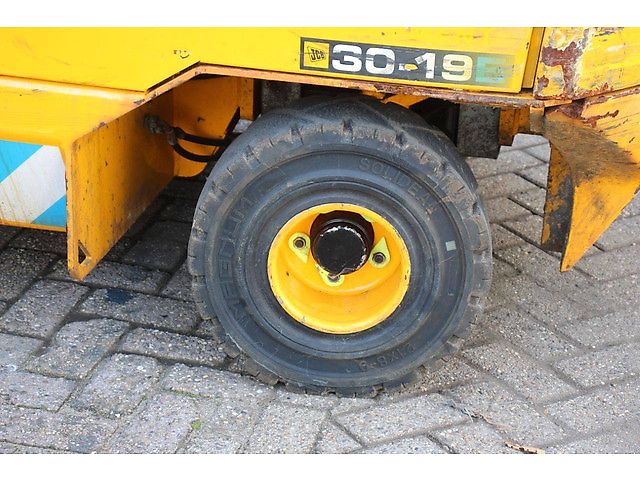 JCB E30-19