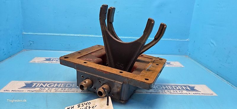 New Holland 8340 (Spare part/Reservedel/Ersatzteil)