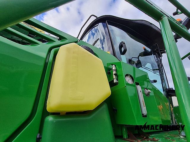 John Deere 9900 i