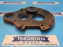 New Holland 8340 (Spare part/Reservedel/Ersatzteil)