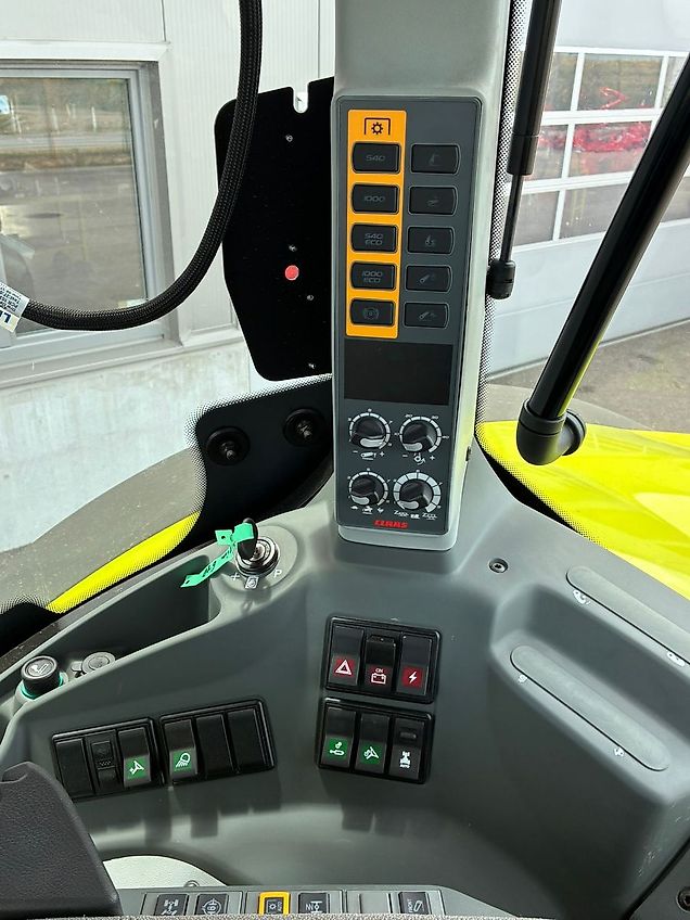 Claas Axion 830 CMATIC CEBIS