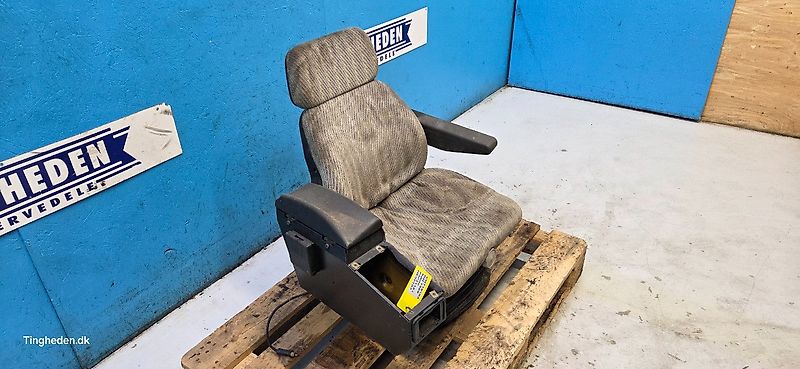 New Holland TX68 (Spare part/Reservedel/Ersatzteil)