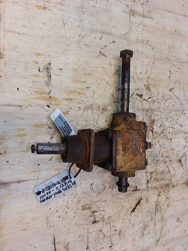 New Holland 8060 (Spare part/Reservedel/Ersatzteil)