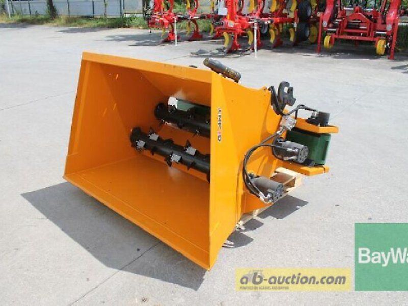 Giant VERTEILERSCHAUFEL MVB-1250