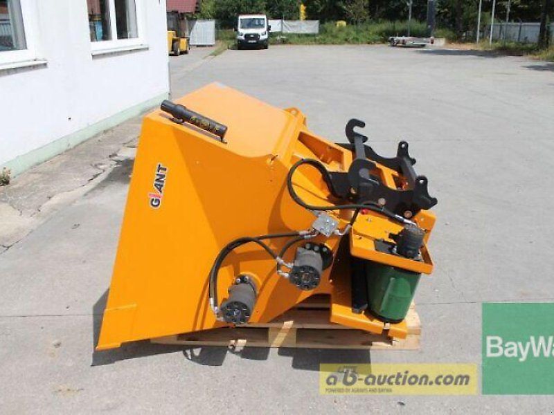 Giant VERTEILERSCHAUFEL MVB-1250