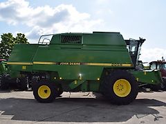 John Deere 2056