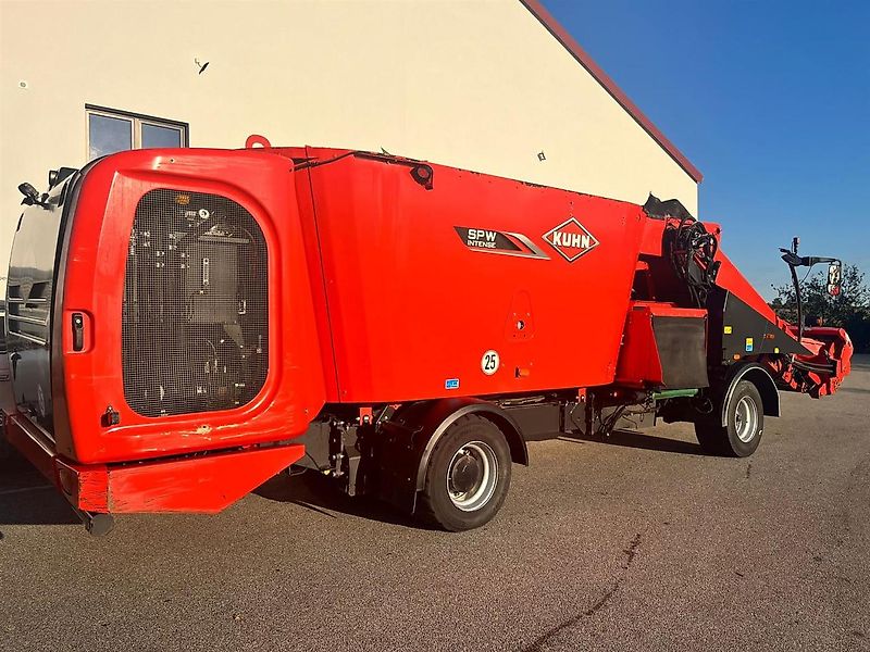 Kuhn 14.2 CS / Futtermischwagen / 2 Schnecken