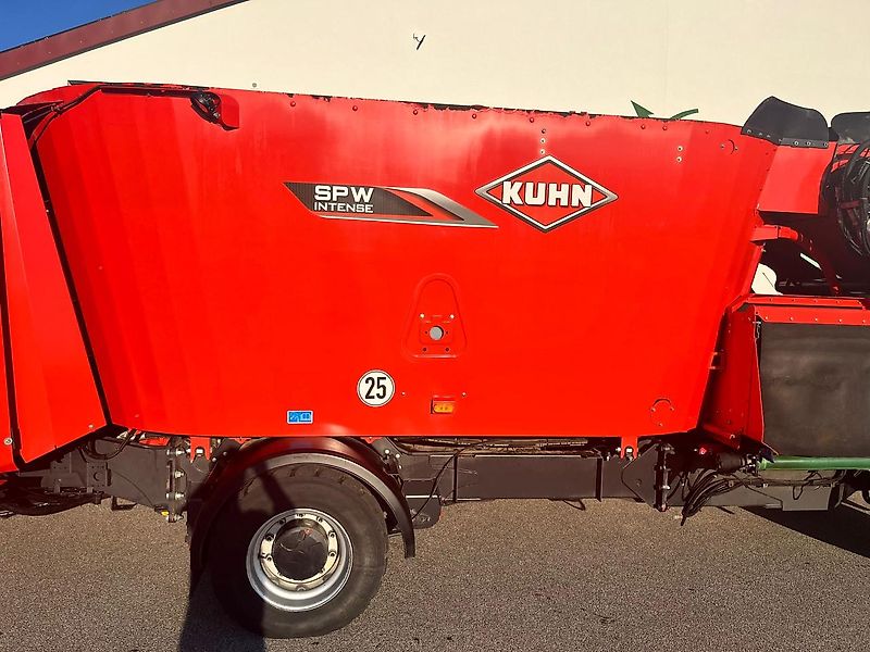 Kuhn 14.2 CS / Futtermischwagen / 2 Schnecken