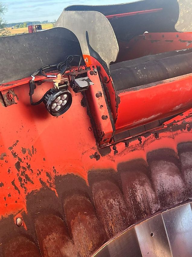 Kuhn 14.2 CS / Futtermischwagen / 2 Schnecken