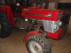 Massey Ferguson 158