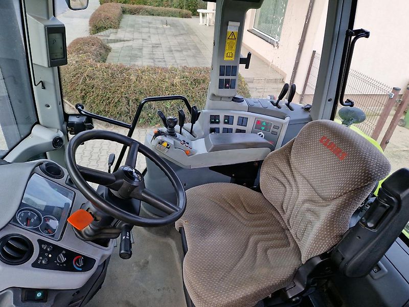 Claas Axion 810 Hexashift