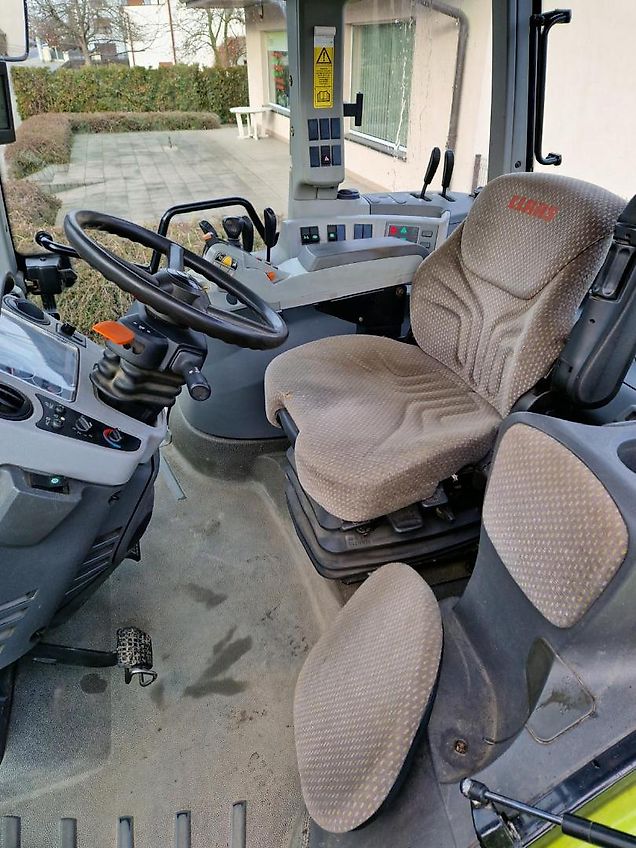 Claas Axion 810 Hexashift