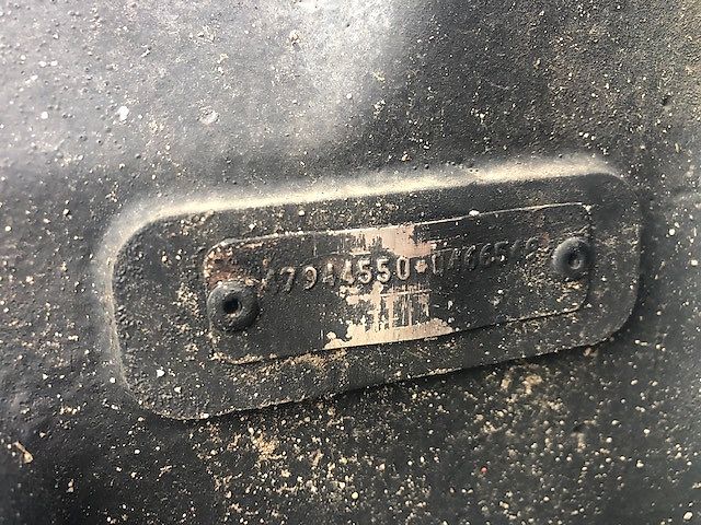 New Holland T7 - Zwolnica - Zwrotnica - Półoś - Skrzynia - Silnik - Siłowniki (Części zamienne)