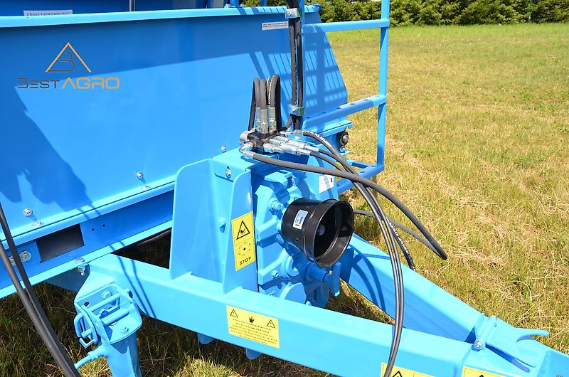 BESTAGRO Futtermischwagen Zamet 8m³ Komplett!!! Aufgabevorrichtung, Zweiganggetriebe, Beste Qualität!!!