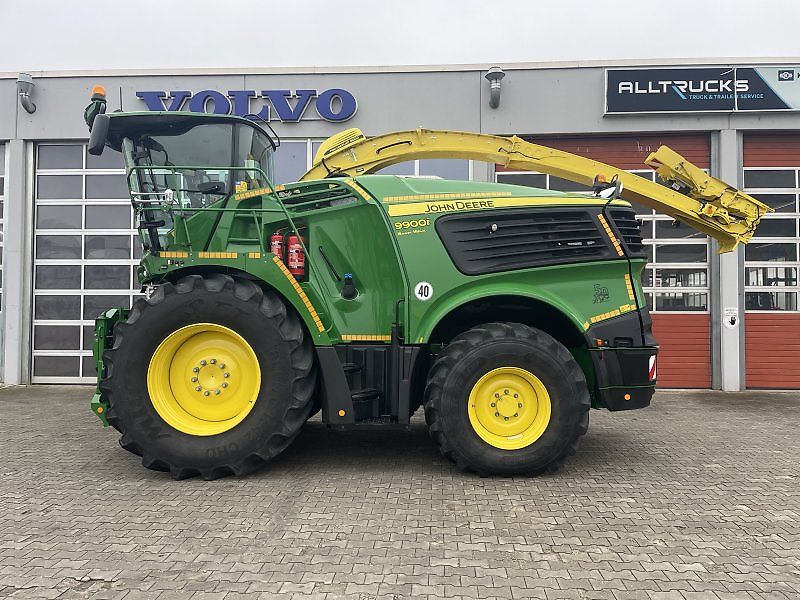 John Deere 9900 i