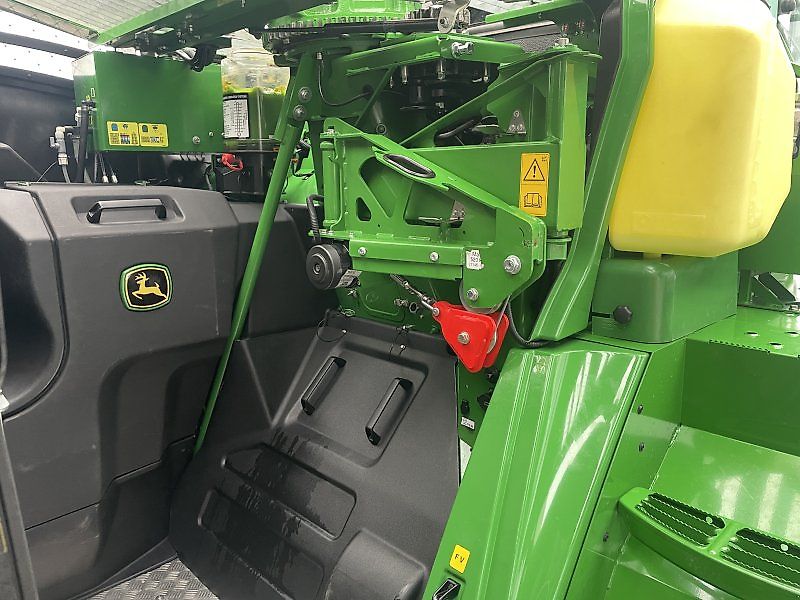 John Deere 9900 i