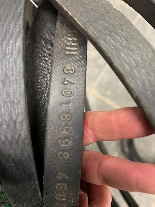 New Holland Antriebsriemen 84018998