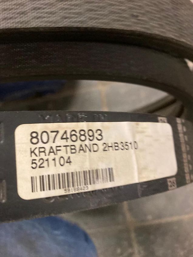New Holland Antriebsriemen / Kraftband 2HB3510, 80746893