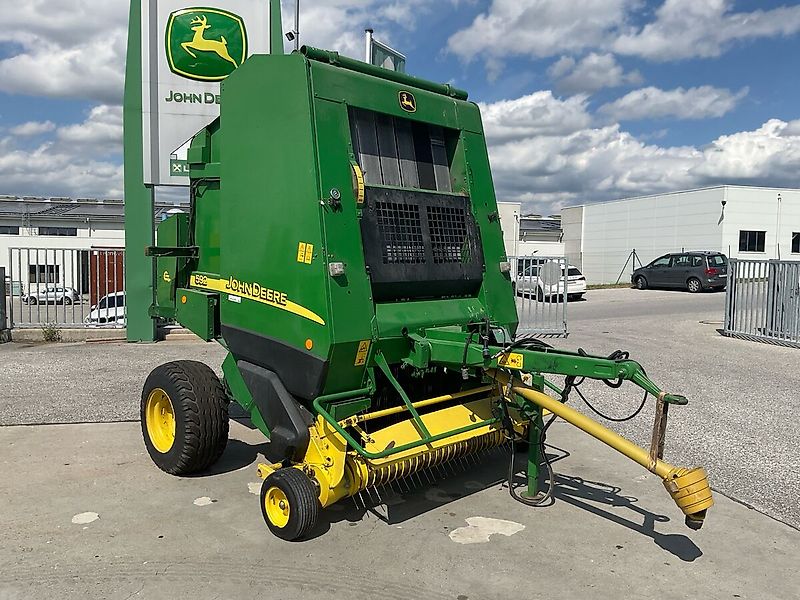 John Deere 592C