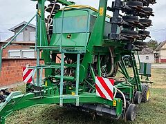 John Deere 750A