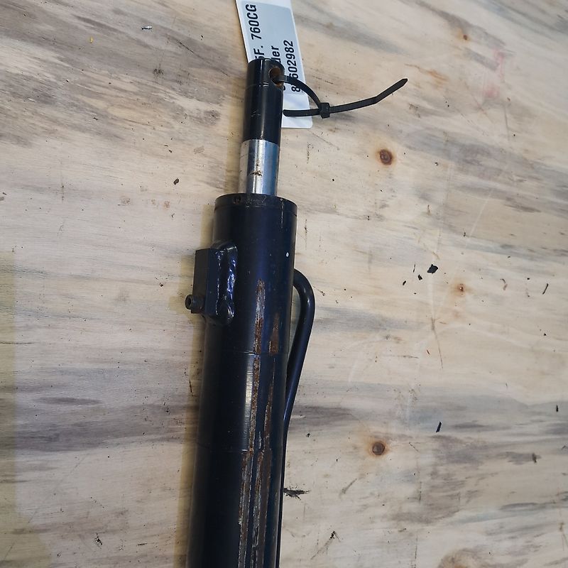 New Holland 760CG (Spare part/Reservedel/Ersatzteil)