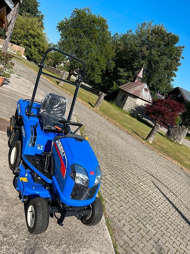 Iseki SXG 216+ mit elektrischer Entleerung