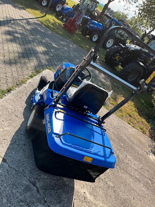 Iseki SXG 216+ mit elektrischer Entleerung