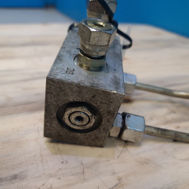 New Holland 760CG (Spare part/Reservedel/Ersatzteil)