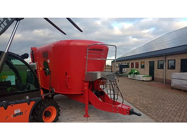 Peecon Topliner future 16m3