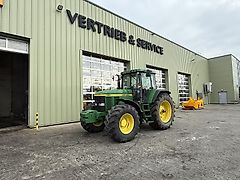 John Deere 7810