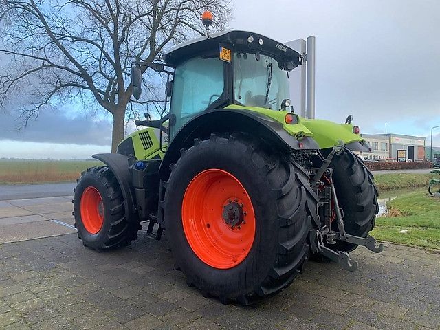Claas Axion 810 CIS+