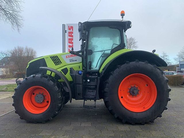 Claas Axion 810 CIS+
