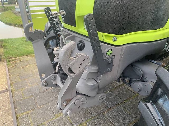 Claas Axion 810 CIS+