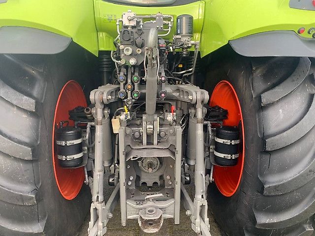 Claas Axion 810 CIS+