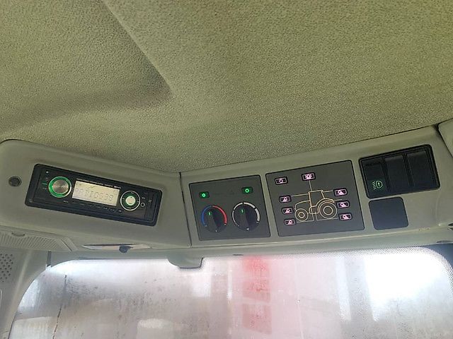 Claas Axion 810 CIS+