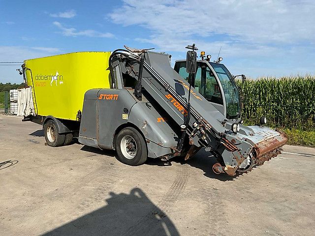 Storti Dobermann SW220
