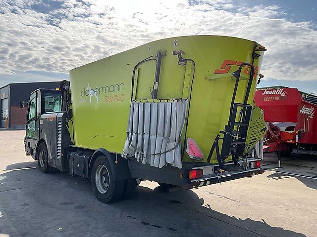 Storti Dobermann SW220